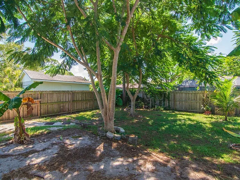 6113 Yucca Dr — Photo 29