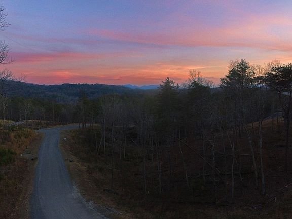 2nd image of 386 Mountain Laurel Rdg