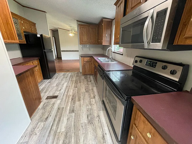 11642 SE 50th Avenue Rd — Photo 3