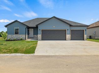 422 Beavertail Rd, Ash Grove, MO 65604