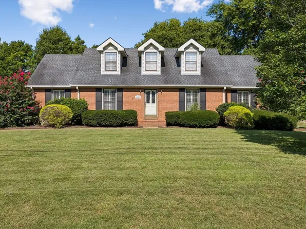 6617 N Creekwood Dr, Brentwood, TN 37027