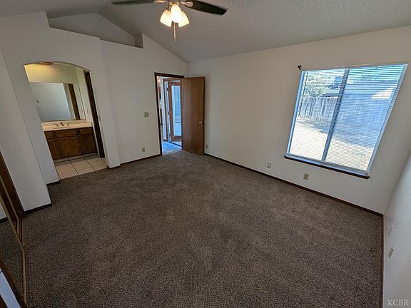5th image of 823 Tony Dr
