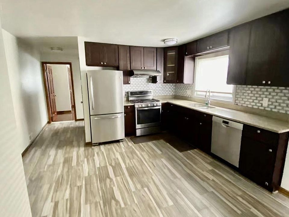 1st image of 372 Garretson Ave #A