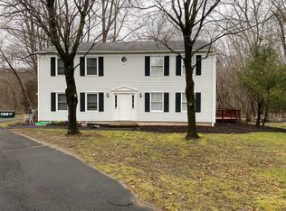 45 Plumtrees Rd #B, Bethel, CT 06801