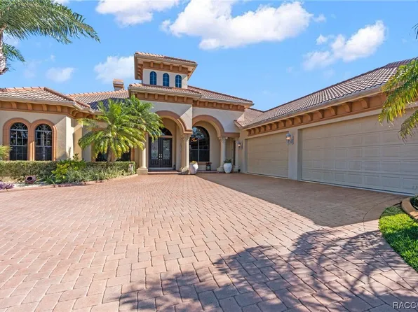13504 Carnoustie Cir, Dade City, FL 33525