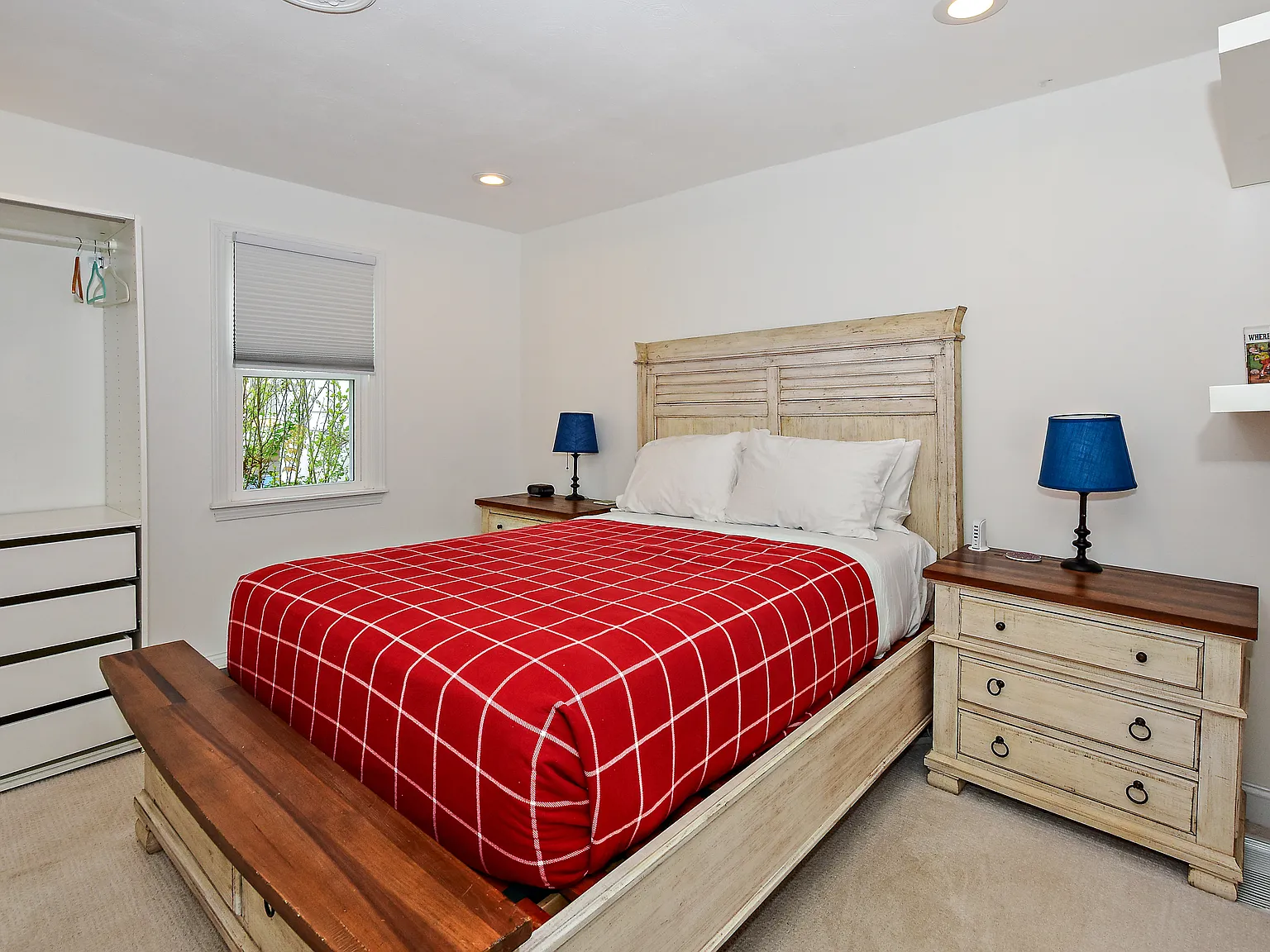 4 bed, 3100 sqft, $1,250 — Photo 1
