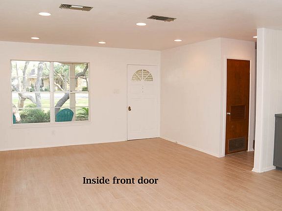 4th image of 366 Donella Dr