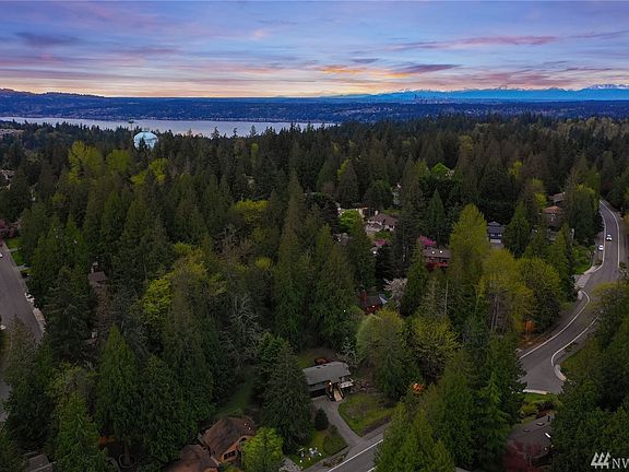 3rd image of 22306 NE 14th Dr