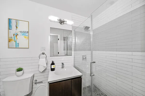 Rented by Vector New York, LLC | media 7