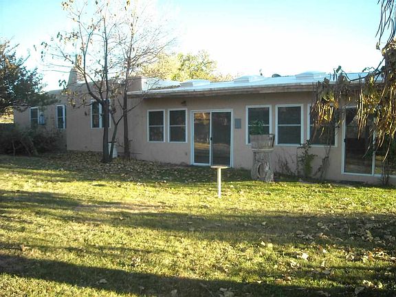 2nd image of 1411 Ziegler St