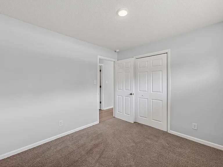 2527 Country Club Rd — Photo 16