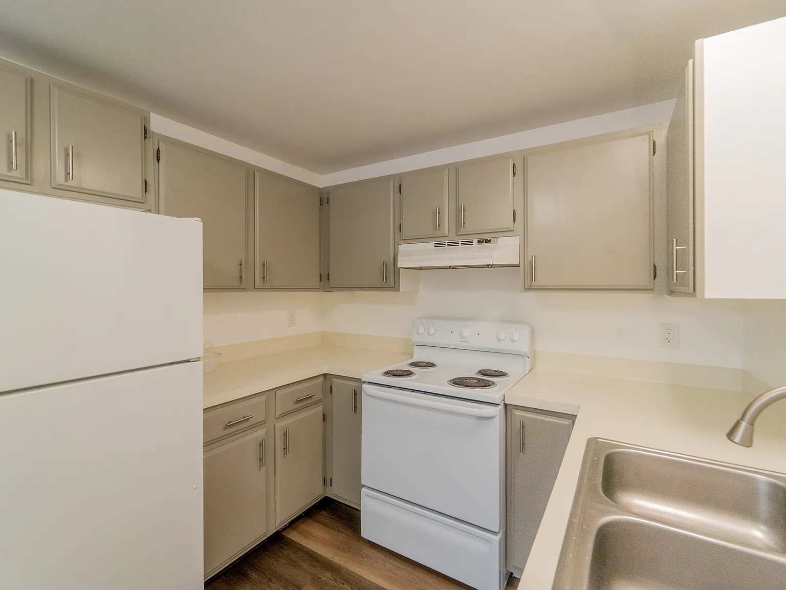 1 bed, 650 sqft, $1,100 — Photo 4