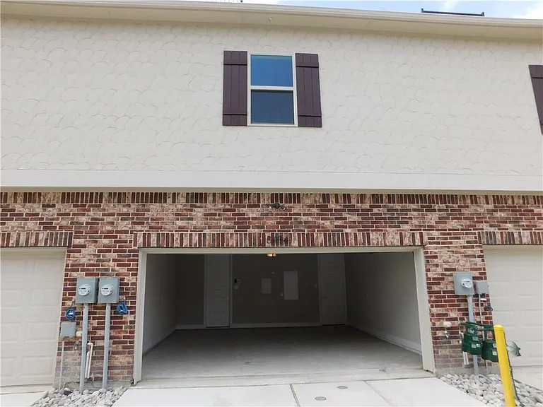 8454 Church St — Photo 23