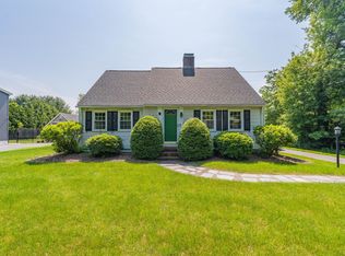 52 N Grand St, Suffield, CT 06078