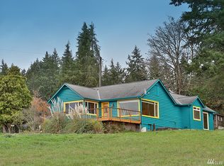7677 Hellman Rd, Clinton, WA 98236