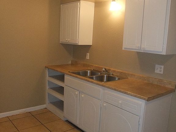 2nd image of 7205 Melrose Ln APT 24