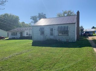 2203 Lancaster Heights Rd, Freeport, IL 61032