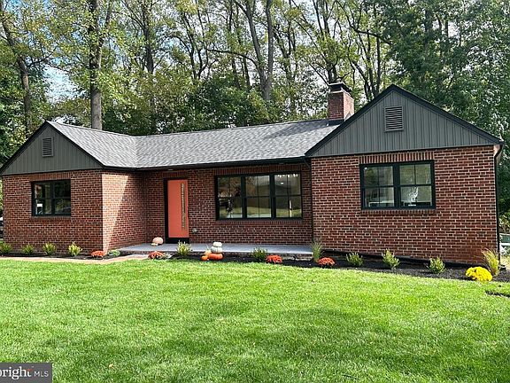 2nd image of 145 Park Dr