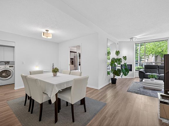 2nd image of 2668 Ash St #201