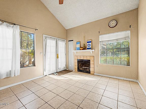 3rd image of 602 N MAY Street #115