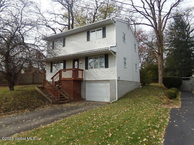 3rd image of 23 N Amherst Avenue