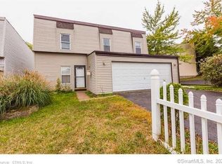 46 Inverness Ln, Middletown, CT 06457