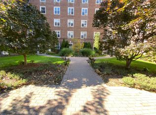 6940 108th St APT 1A, Forest Hills, NY 11375