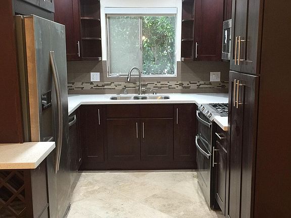 3rd image of 855 Moraga Dr APT 6