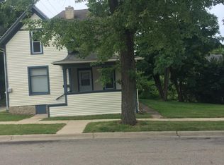 413 Olive St, Rockford, IL 61107