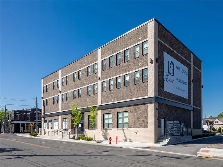 Lancaster Lofts — Photo 9