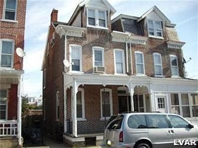 2nd image of 215 N Jefferson St
