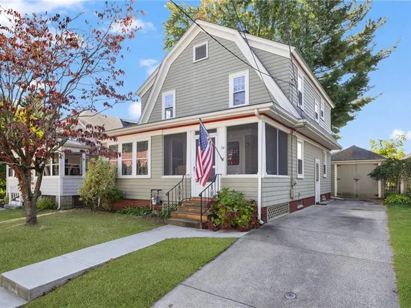 24 Cherry Rd, Cranston, RI 02905