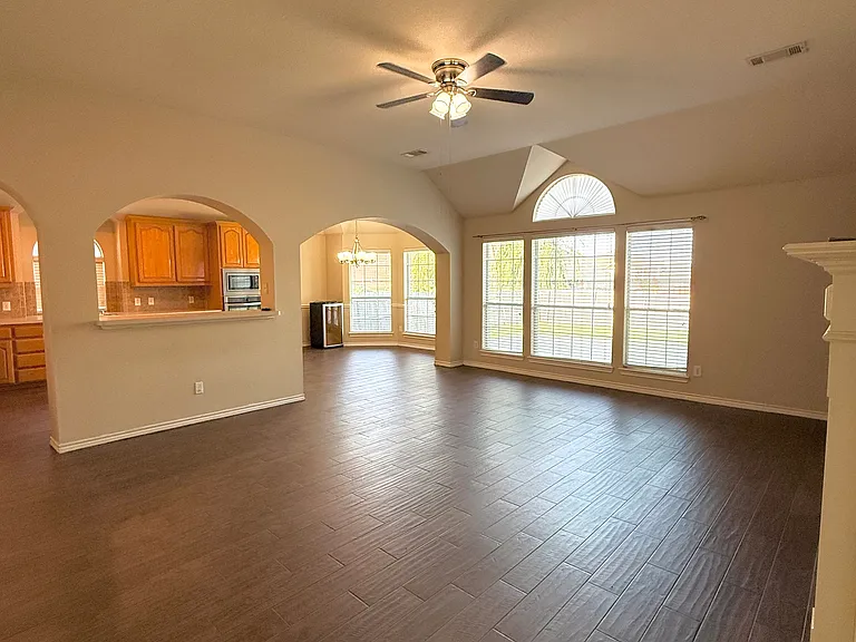 7312 High Point Dr — Photo 10