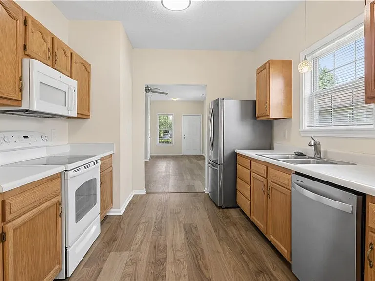 15501 Wandering Way — Photo 11