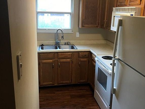 5th image of 42 Robinwood Ct