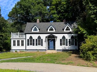 110 Edgell Rd, Framingham, MA 01701