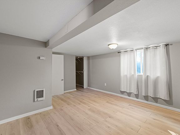 4th image of 215 N 12th Ave
