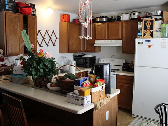 4th image of 215 Jewel Dr Unit 8