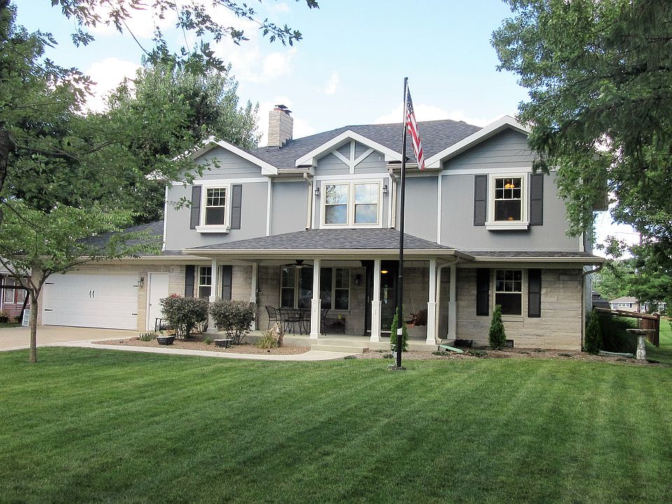 1st image of 1030 E Cragmont Dr