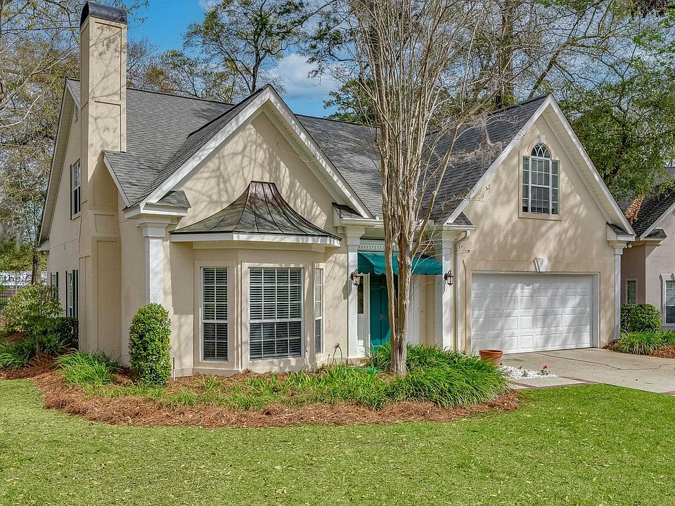 1st image of 916 Hillcrest Ct