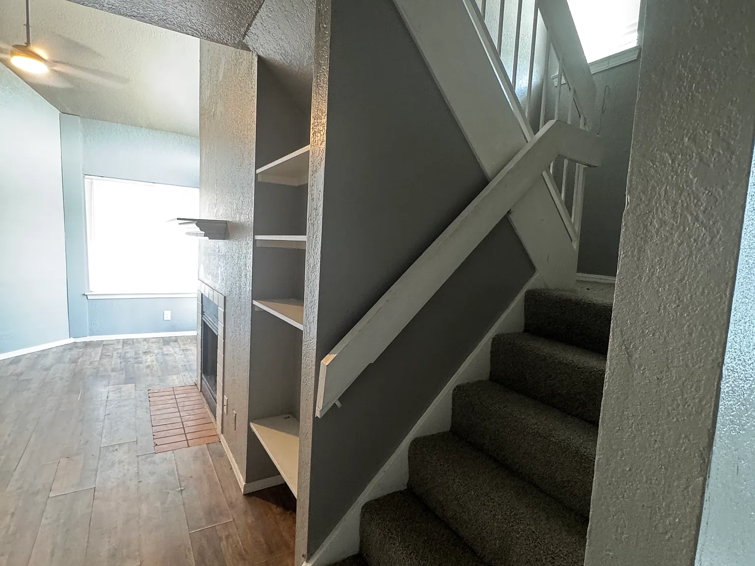 2 bed, 1097 sqft, $1,150 — Photo 2