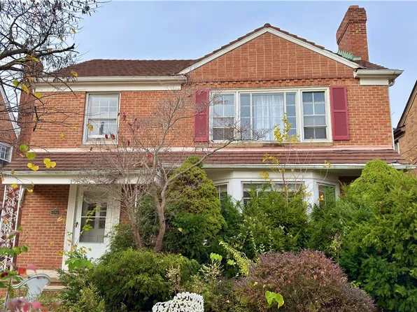 19835 Winslow Rd, Shaker Heights, OH 44122