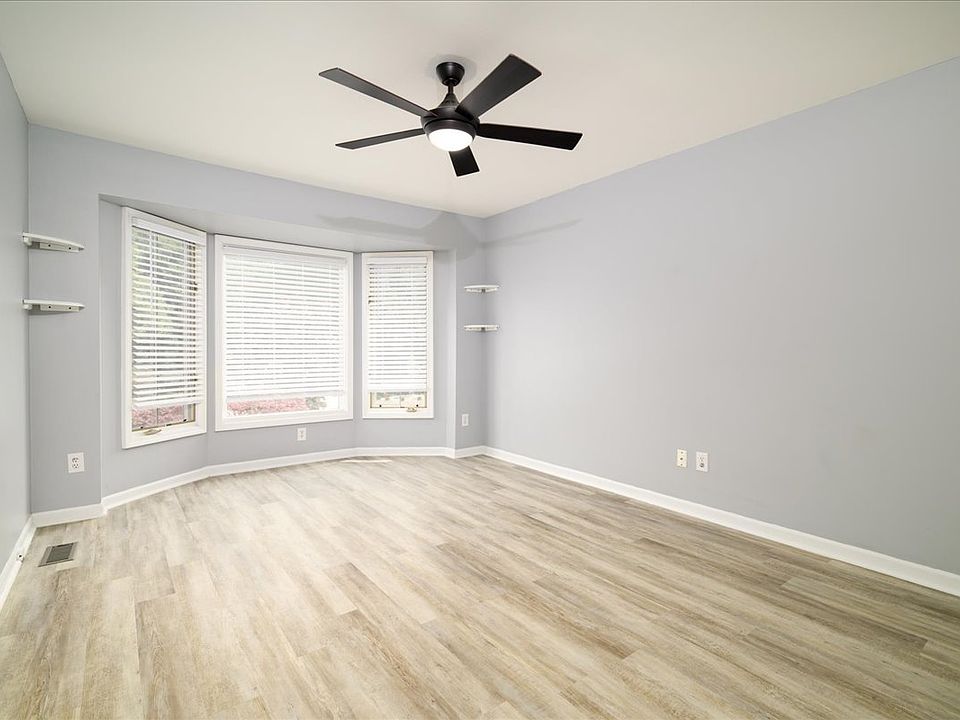 38291 River Park Dr, photo 29