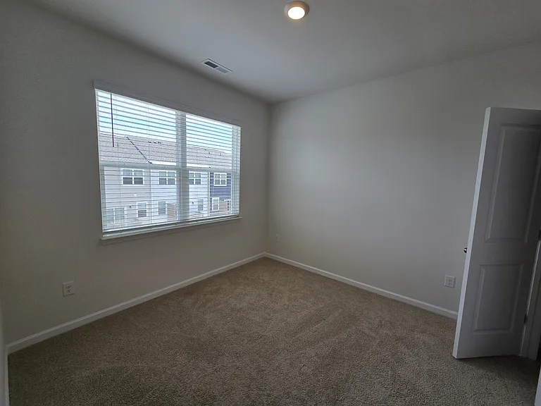 803 Washington St — Photo 21