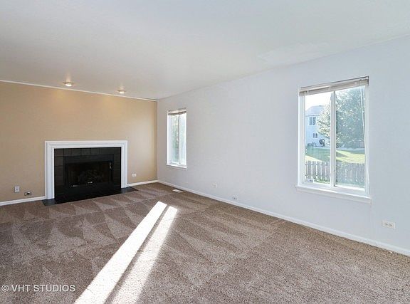 5th image of 2304 N Essex Ln