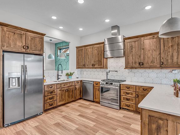 5th image of 5629 Johnson Dr