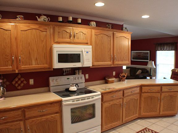 5th image of 4085 Ezra Dr