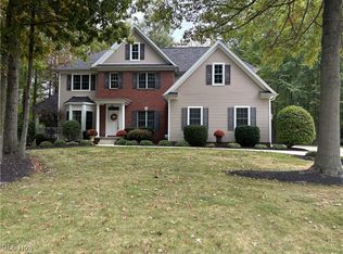 6869 Boardwalk Dr, Poland, OH