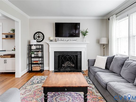 5th image of 8907 Michaux Ln