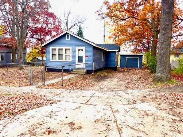 403 Collins Ave, Muskegon Heights, MI 49444